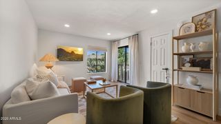 8649 E ROYAL PALM Road 213, Scottsdale, AZ 85258