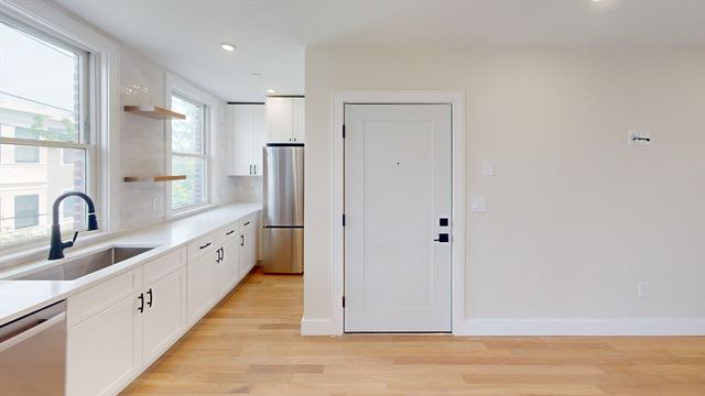 59 Gove St. 2, Boston, MA 02128