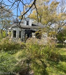 17363 Heyden Street, Detroit, MI 48219