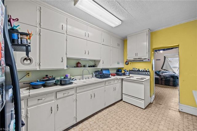 2155 Staleys Farm Road, Asheboro, NC 27205