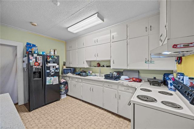 2155 Staleys Farm Road, Asheboro, NC 27205