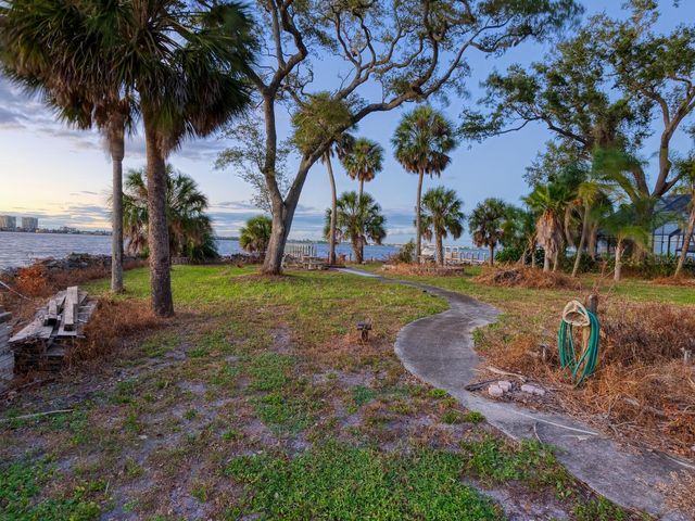 1401 1ST AVENUE E, Bradenton, FL 34208