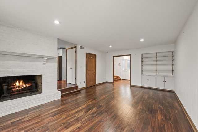 2595 W 65th Avenue, Merrillville, IN 46410