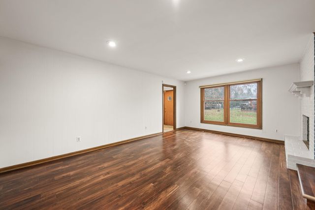 2595 W 65th Avenue, Merrillville, IN 46410