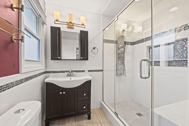 2595 W 65th Avenue, Merrillville, IN 46410