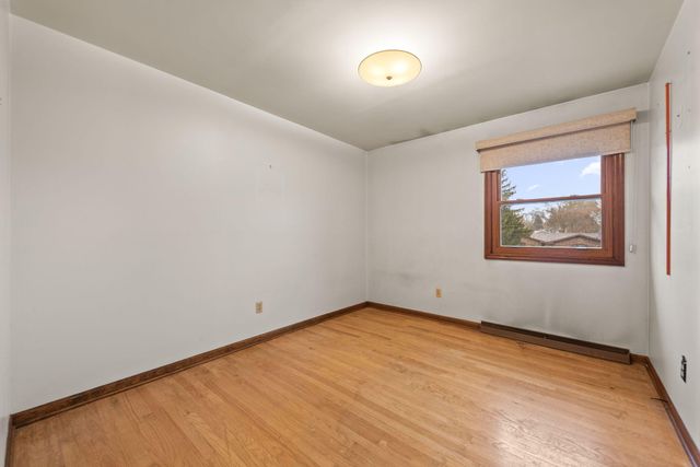 2595 W 65th Avenue, Merrillville, IN 46410