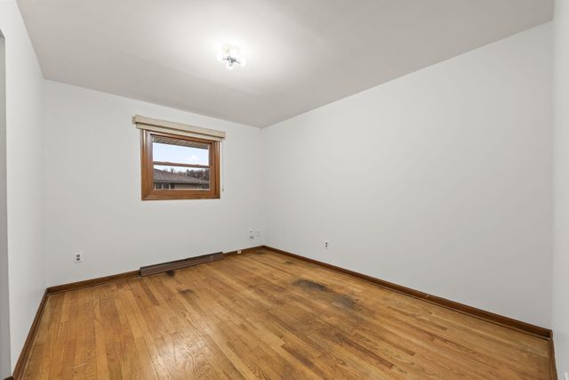 2595 W 65th Avenue, Merrillville, IN 46410