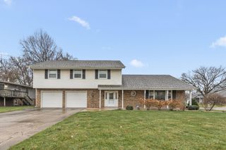 2595 W 65th Avenue, Merrillville, IN 46410