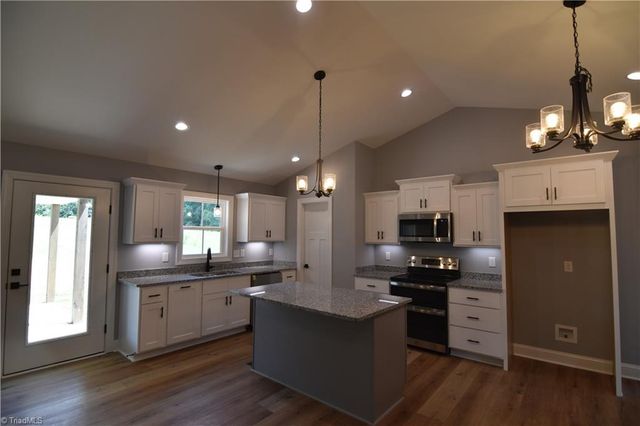 2501 Denton Road, Thomasville, NC 27360