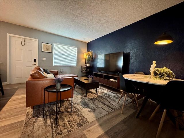 2660 NE 8th Avenue 211, Wilton Manors, FL 33334