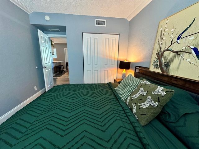 2660 NE 8th Avenue 211, Wilton Manors, FL 33334