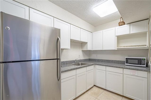 2660 NE 8th Avenue 211, Wilton Manors, FL 33334