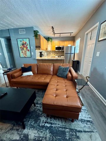 2660 NE 8th Avenue 211, Wilton Manors, FL 33334