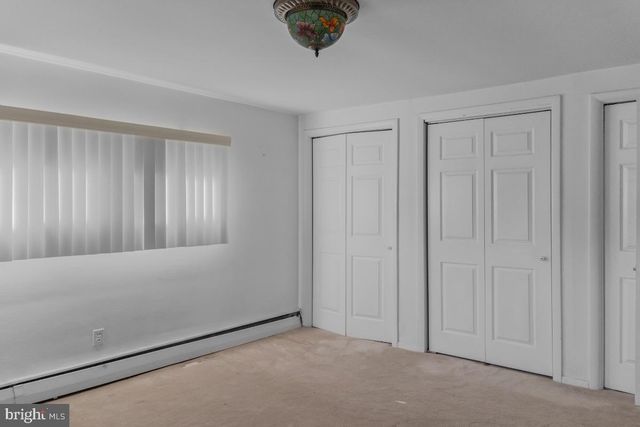 155 LOCUST AVE W, Hamilton, NJ 08610