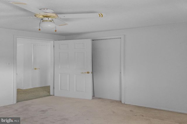 155 LOCUST AVE W, Hamilton, NJ 08610