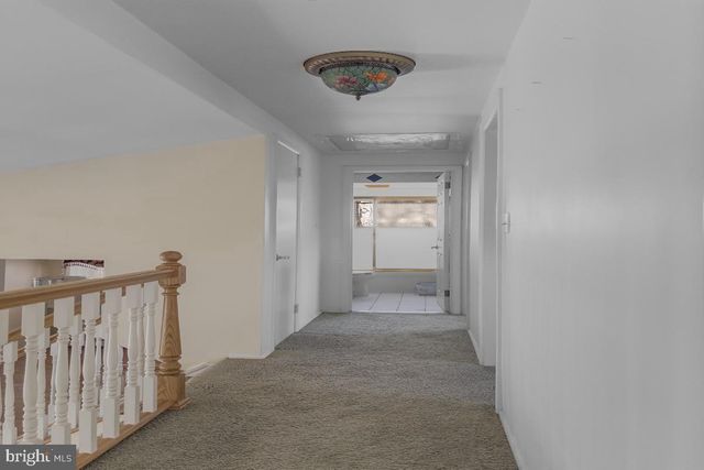 155 LOCUST AVE W, Hamilton, NJ 08610