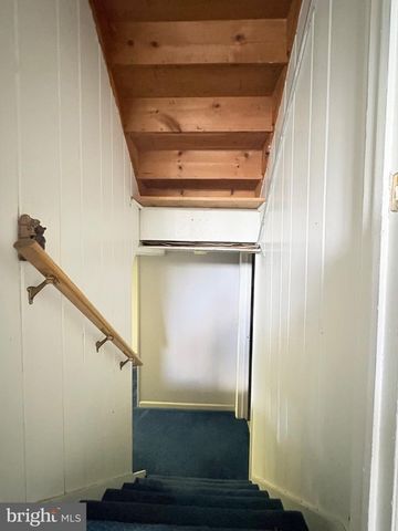 155 LOCUST AVE W, Hamilton, NJ 08610