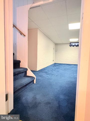 155 LOCUST AVE W, Hamilton, NJ 08610