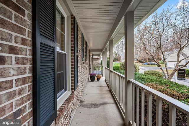 7921 OAK HOLLOW LN, Fairfax Station, VA 22039