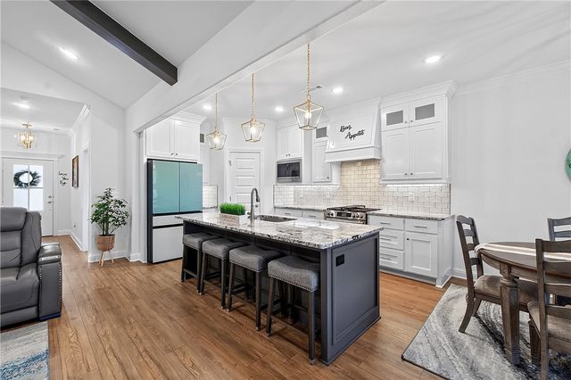 2030 Larry Lane, Bentonville, AR 72713