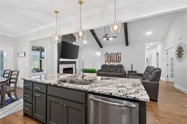 2030 Larry Lane, Bentonville, AR 72713