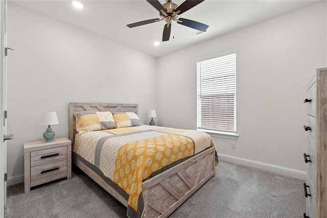 2030 Larry Lane, Bentonville, AR 72713