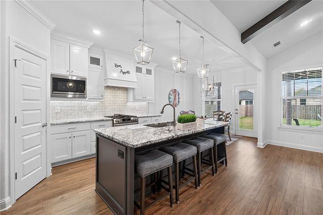 2030 Larry Lane, Bentonville, AR 72713