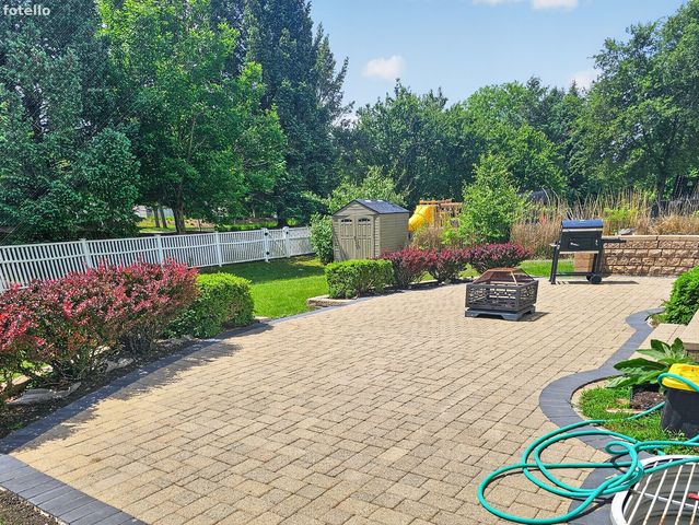 785 Barclay Drive, Bolingbrook, IL 60440