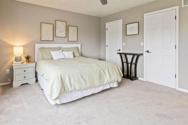 498 WINDROSE COURT, Green Bay, WI 54311