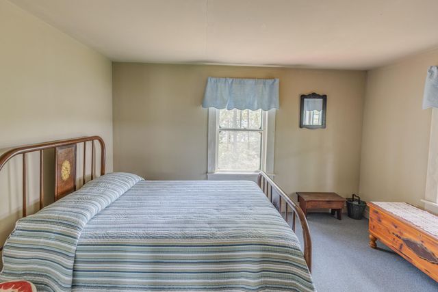 28 Potato Island, Holderness, NH 03245