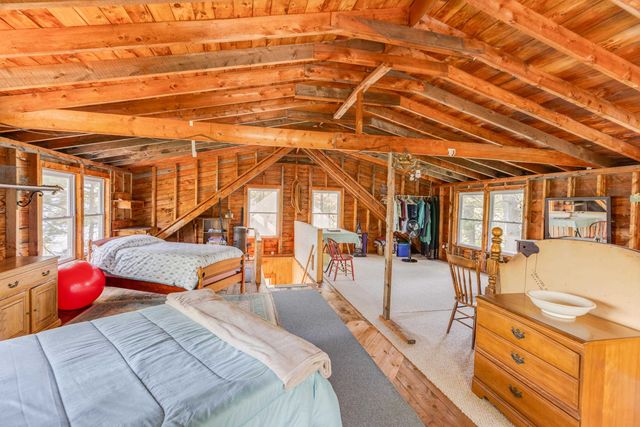 28 Potato Island, Holderness, NH 03245