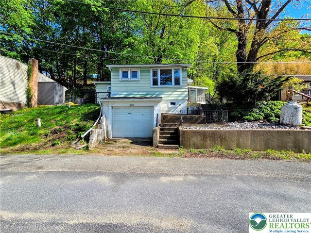 3797 Mangrove Drive, Lehigh Twp, PA 18067