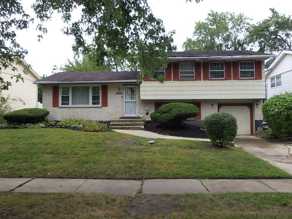 3509 Birchwood Drive, Hazel Crest, IL 60429 — photo 2
