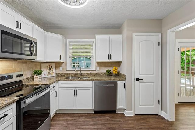 2672 Fairfield Drive SW, Marietta, GA 30064