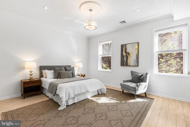 523 FAIRMOUNT AVE, Philadelphia, PA 19123