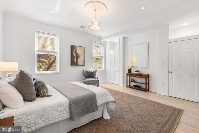 523 FAIRMOUNT AVE, Philadelphia, PA 19123
