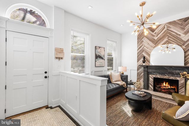 523 FAIRMOUNT AVE, Philadelphia, PA 19123