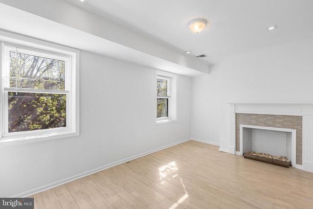 523 FAIRMOUNT AVE, Philadelphia, PA 19123