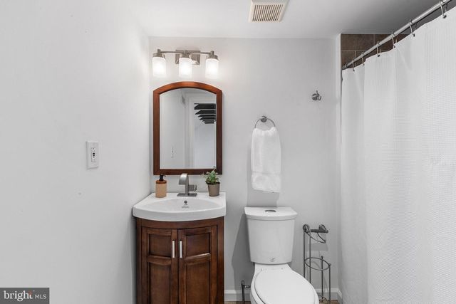 523 FAIRMOUNT AVE, Philadelphia, PA 19123