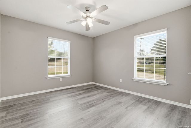 939 John Page Dr, San Antonio, TX 78228