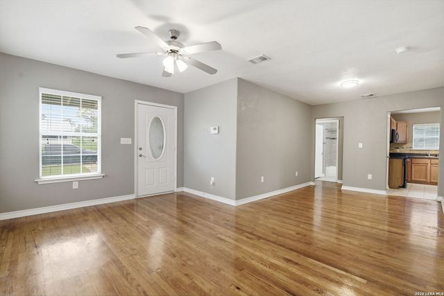 939 John Page Dr, San Antonio, TX 78228