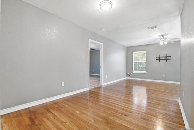 939 John Page Dr, San Antonio, TX 78228