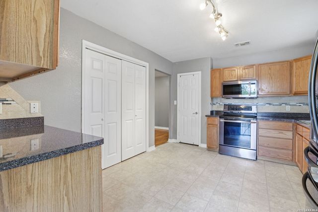 939 John Page Dr, San Antonio, TX 78228