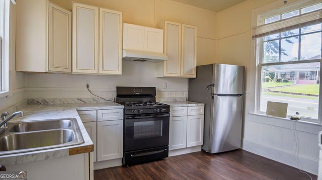 28 Johnson Avenue, Manchester, GA 31816