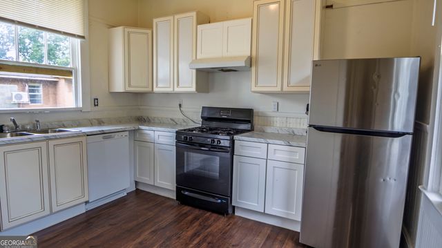 28 Johnson Avenue, Manchester, GA 31816