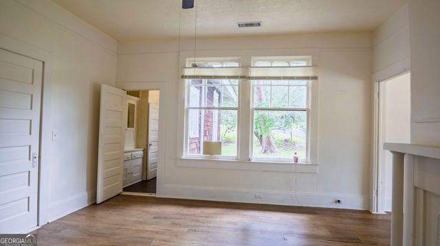 28 Johnson Avenue, Manchester, GA 31816