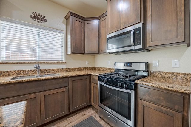 1338 Hermosa Dr, Merced, CA 95348