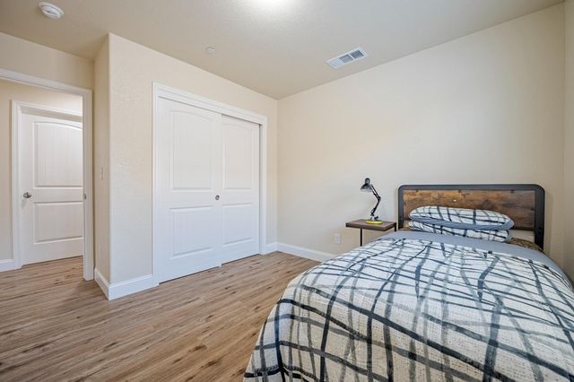 1338 Hermosa Dr, Merced, CA 95348