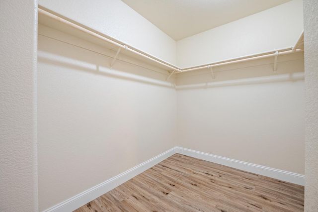 1338 Hermosa Dr, Merced, CA 95348