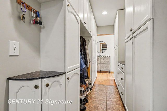 3790 N Gleaner Road, Freeland, MI 48623